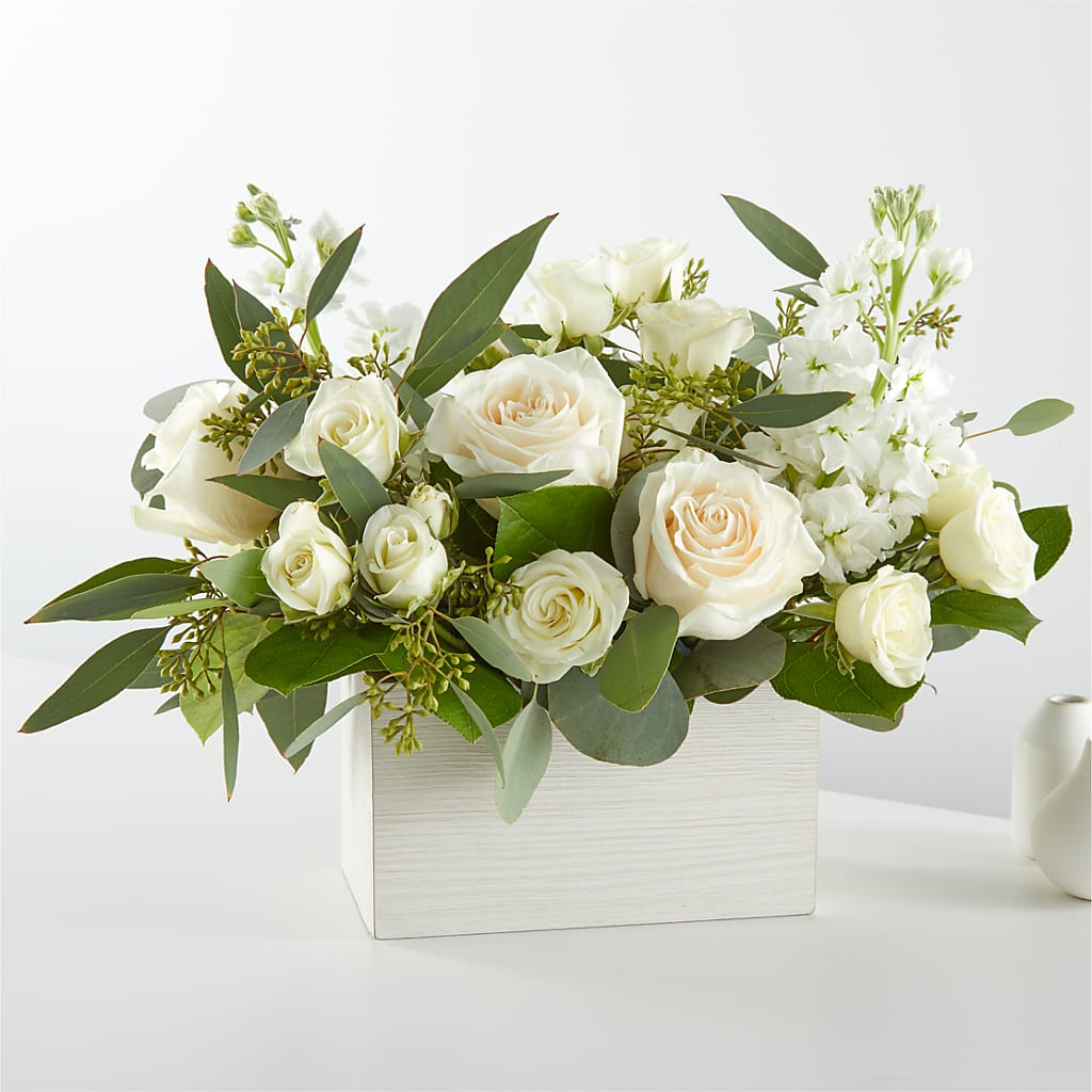 Fresh Linen Box Bouquet – Liberty Flower Farm, Forest VA