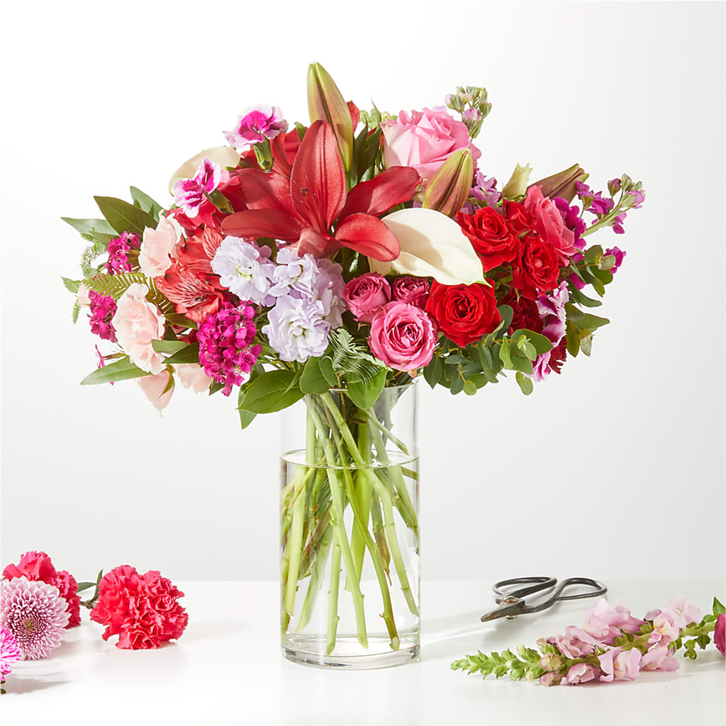 Swooning Over You - A Luxury Florist Original – Liberty Flower Farm, Forest VA