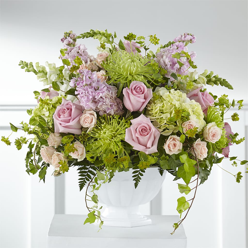 Radiant Embrace Arrangement – Liberty Flower Farm, Forest VA