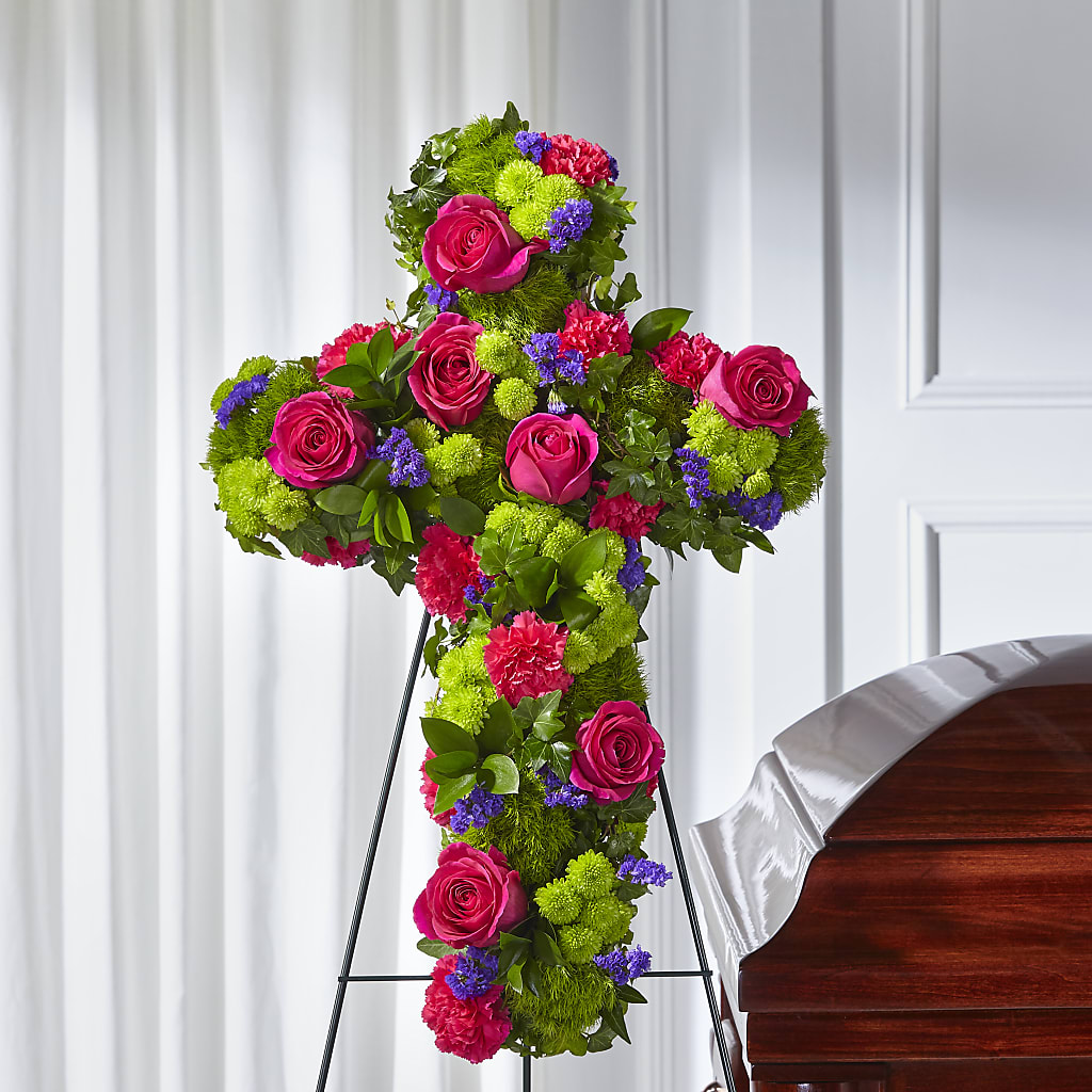 Tribute Rose Floral Cross – Liberty Flower Farm, Forest VA
