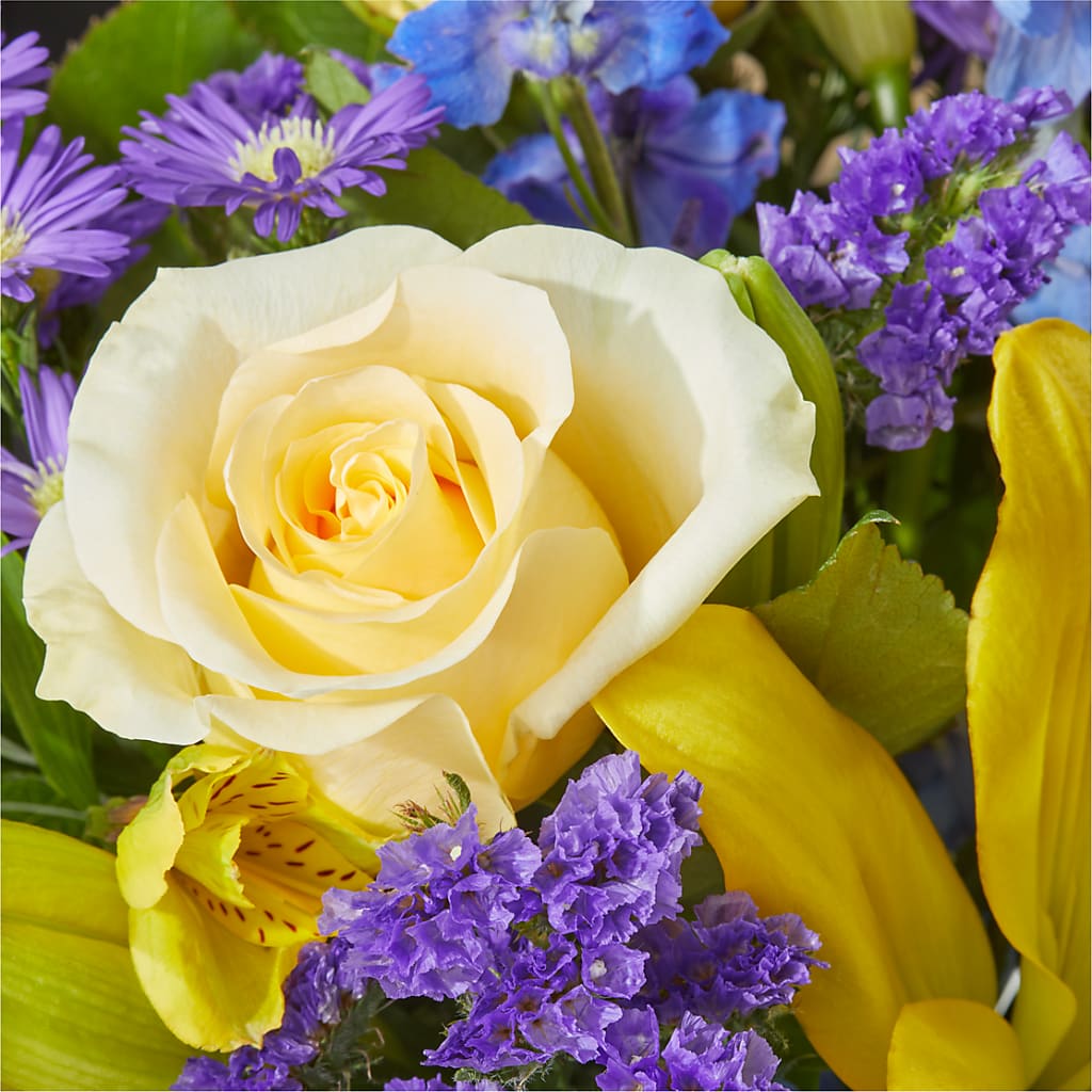 Limoncello Bouquet –  Liberty Flower Farm, Forest VA