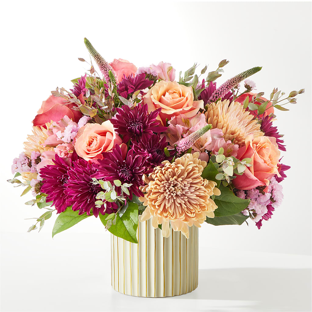 Berry Cobbler Bouquet with Ivory Vase –  Liberty Flower Farm, Forest VA