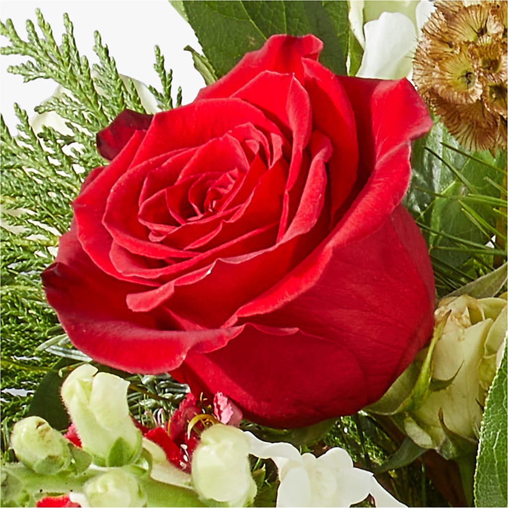 Deck the Halls Bouquet –  Liberty Flower Farm, Forest VA
